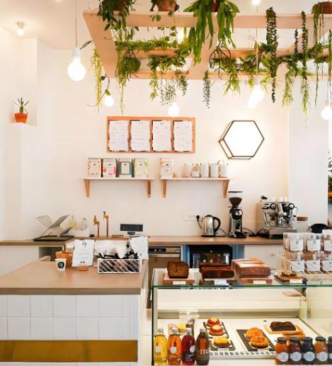 甜品店裝修設(shè)計(jì)，清新ins風(fēng)原木系咖啡甜品店